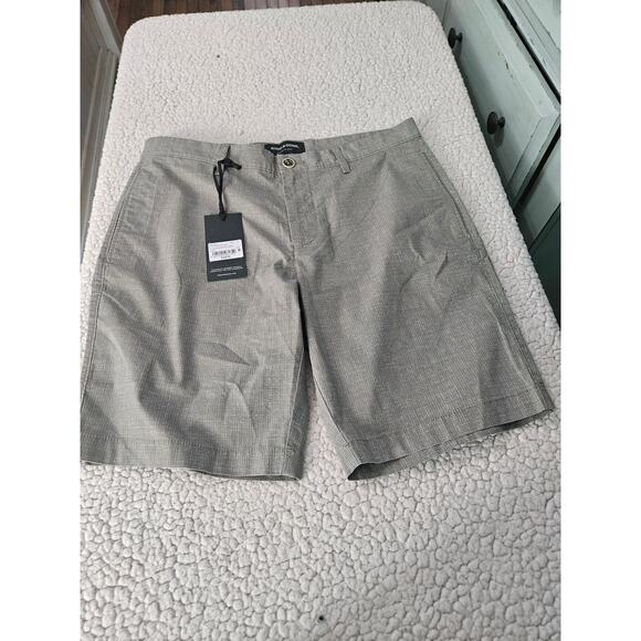 Rodd and Gunn Phillipstown Shorts - Picture 1 of 5